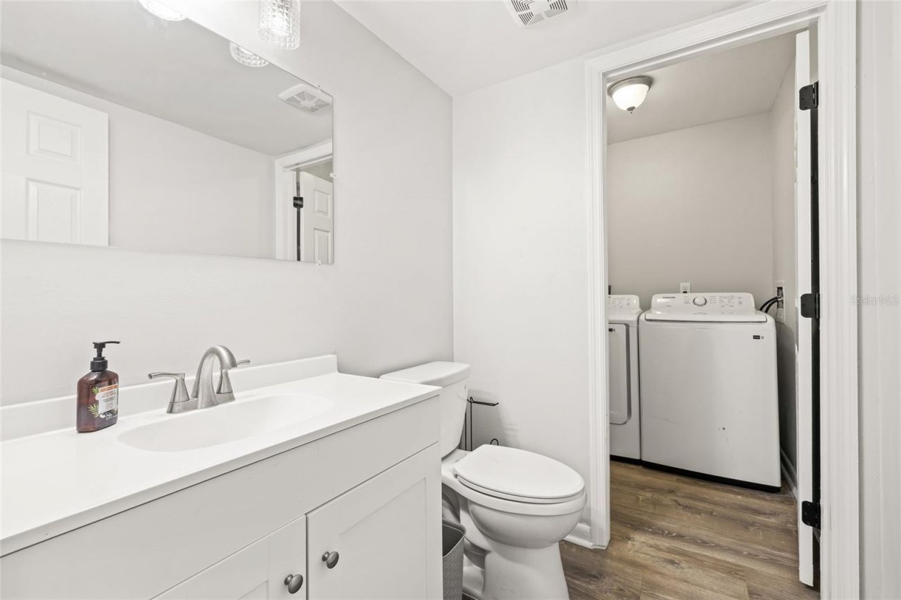 3267 39th Street S, Unit B, Saint Petersburg, FL 33711 Photo