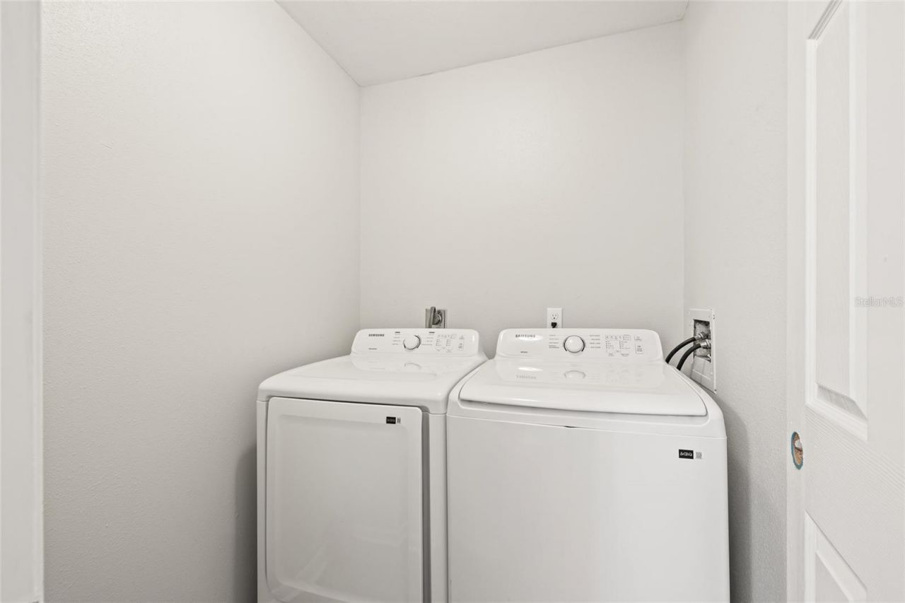 3267 39th Street S, Unit B, Saint Petersburg, FL 33711 Photo