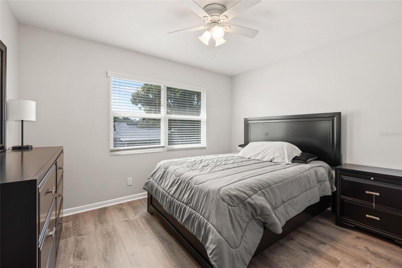 3267 39th Street S, Unit B, Saint Petersburg, FL 33711 Photo