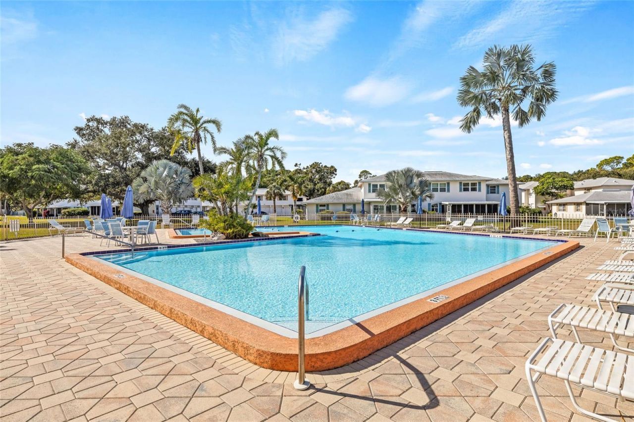 3267 39th Street S, Unit B, Saint Petersburg, FL 33711 Photo