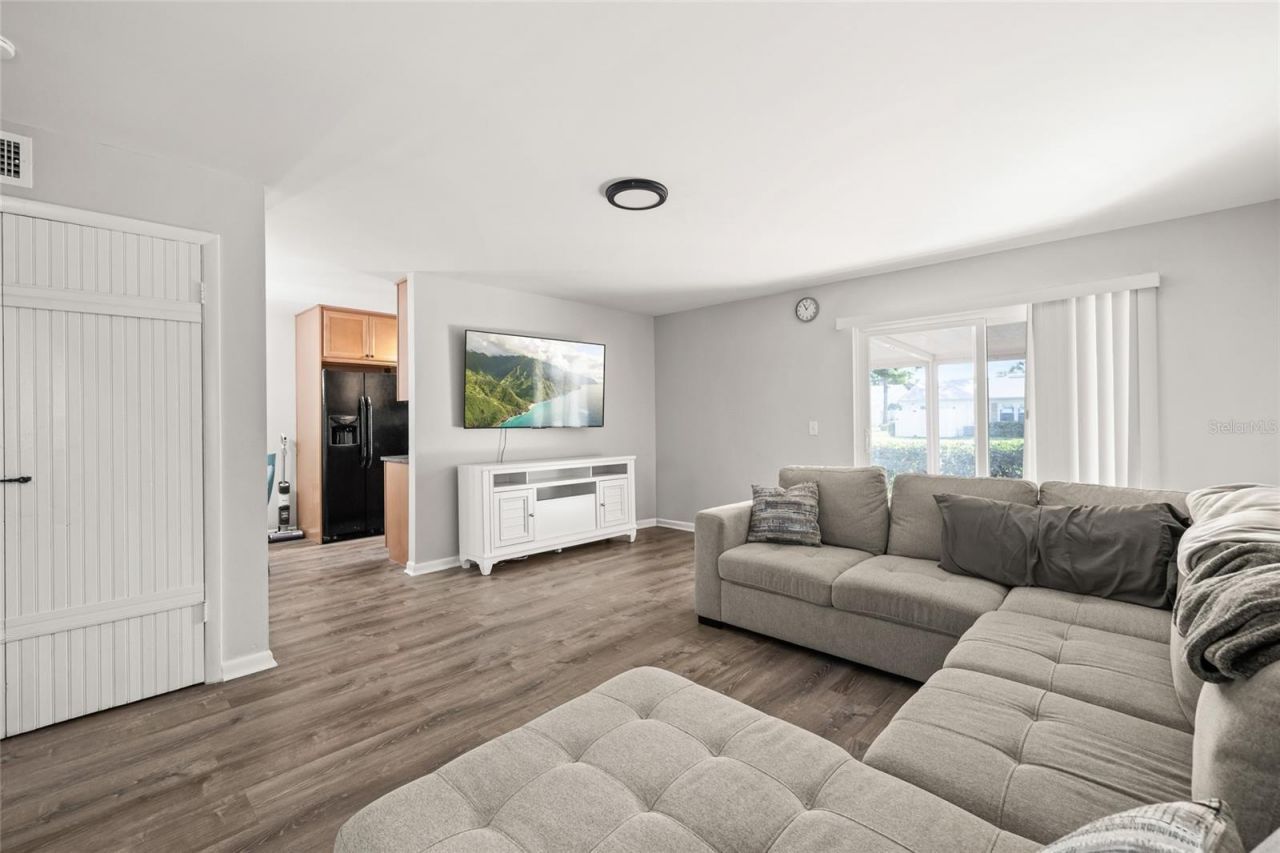 3267 39th Street S, Unit B, Saint Petersburg, FL 33711 Photo