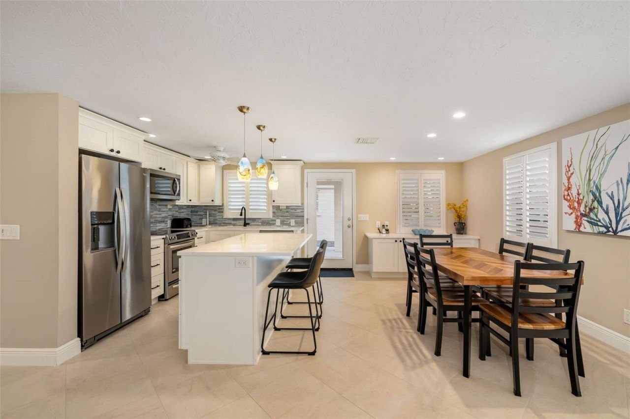 6140 Midnight Pass Road, Unit A10, Sarasota, FL 34242 Photo