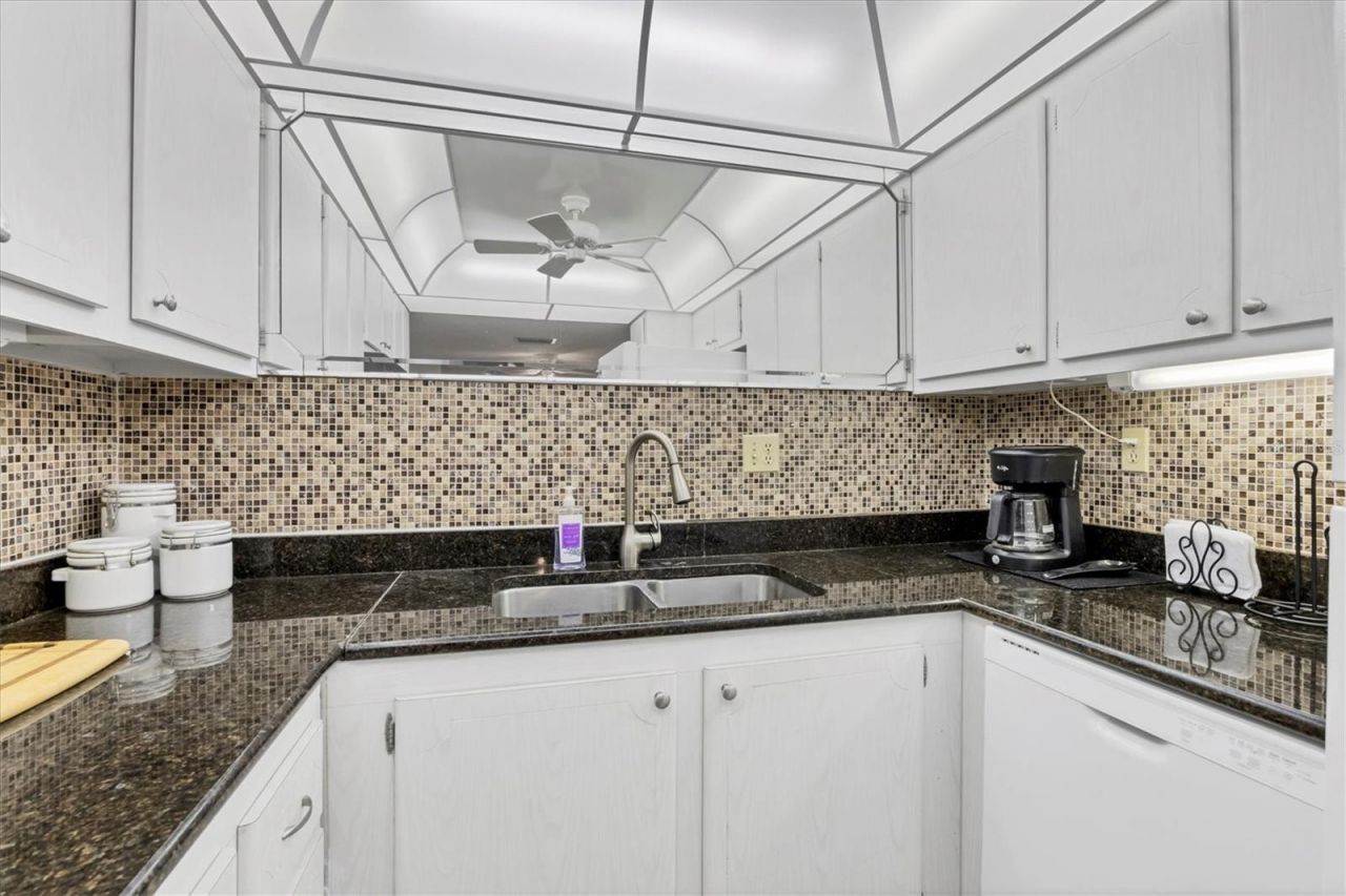 25188 Marion Avenue, Unit C104, Punta Gorda, FL 33950 Photo