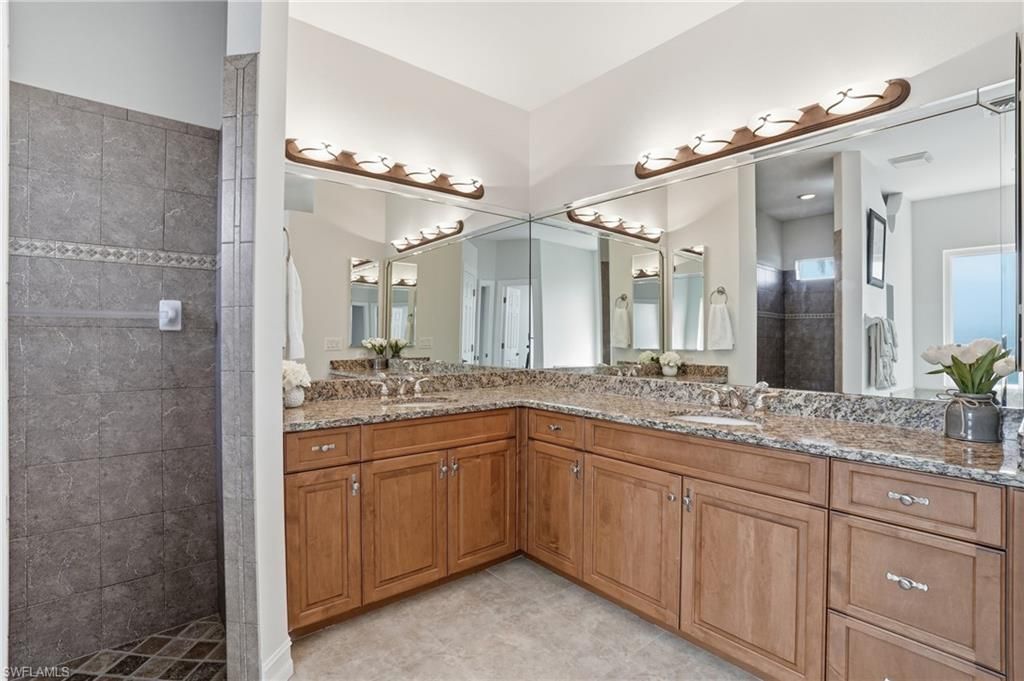 5267 Tiffany Ct, Cape Coral, FL 33904 Photo