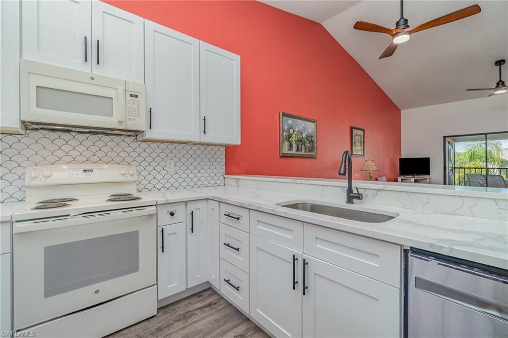 13120 Cross Creek Blvd, Unit 208, Fort Myers, FL 33912 Photo