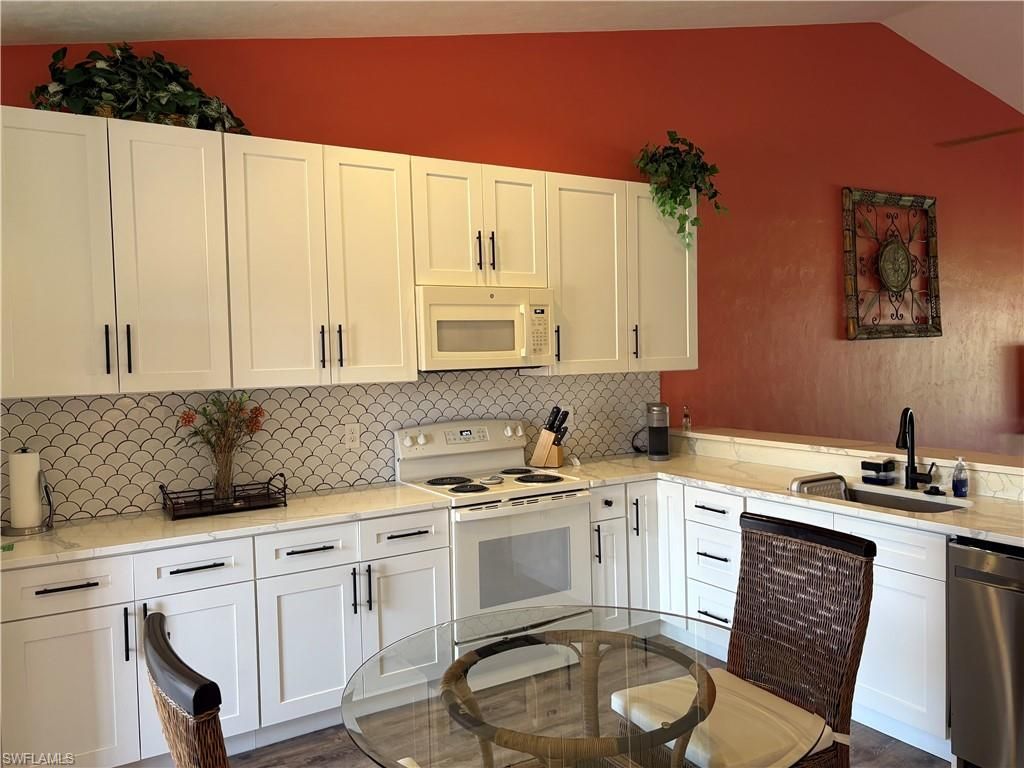 13120 Cross Creek Blvd, Unit 208, Fort Myers, FL 33912 Photo
