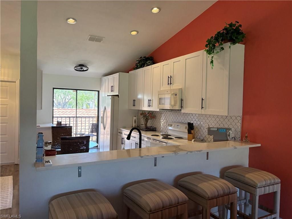 13120 Cross Creek Blvd, Unit 208, Fort Myers, FL 33912 Photo