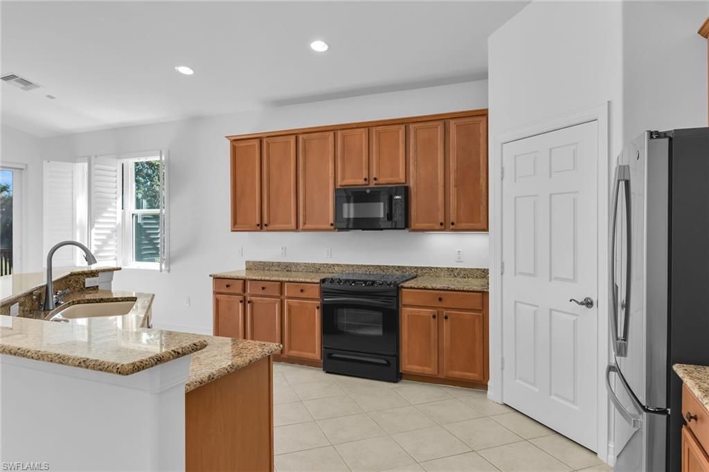 1294 Rialto Way, Unit 202, Naples, FL 34114 Photo