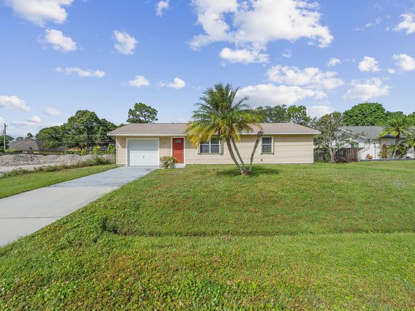 1642 SW Import Drive, Port Saint Lucie, FL 34953