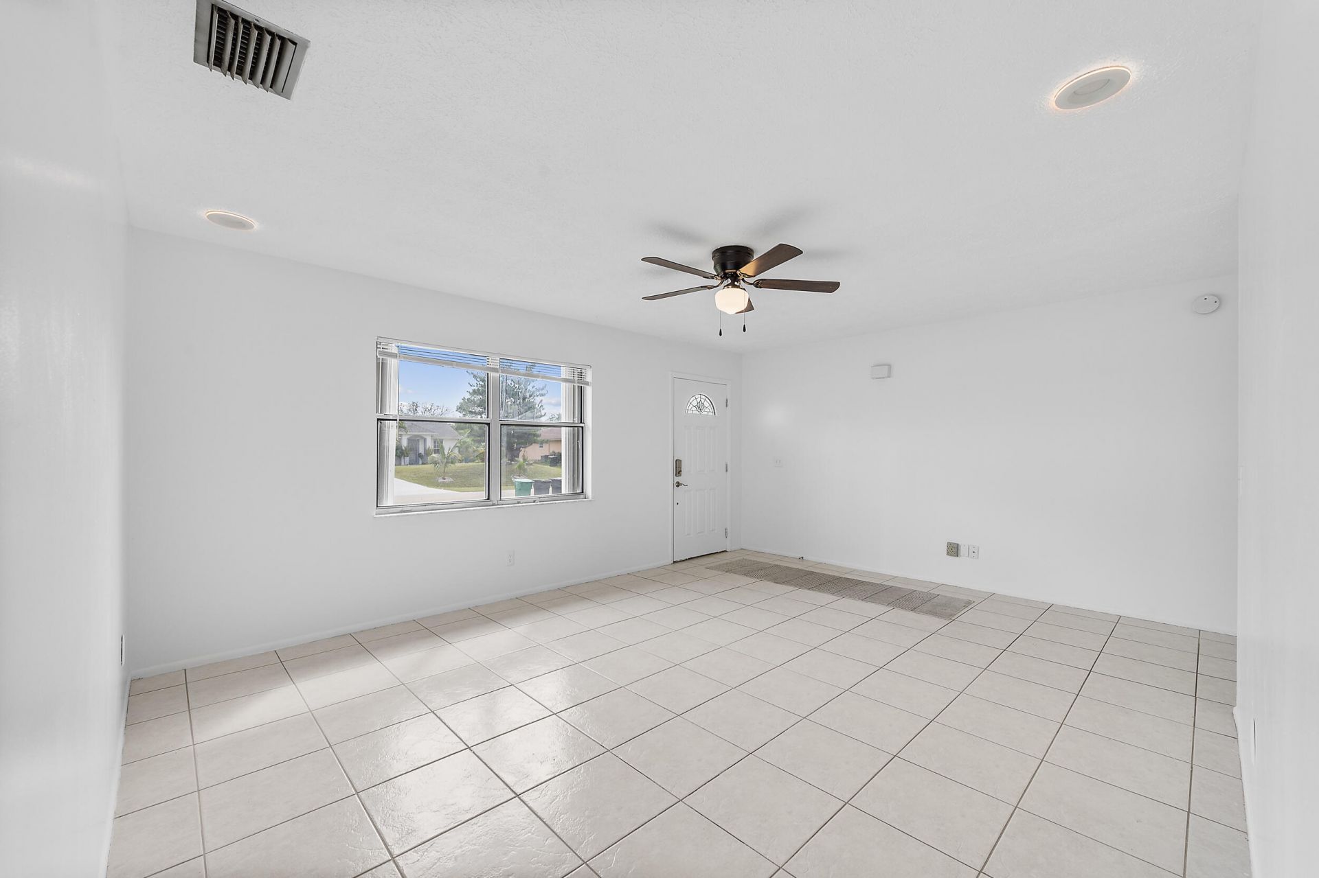 1642 SW Import Drive, Port Saint Lucie, FL 34953 Photo