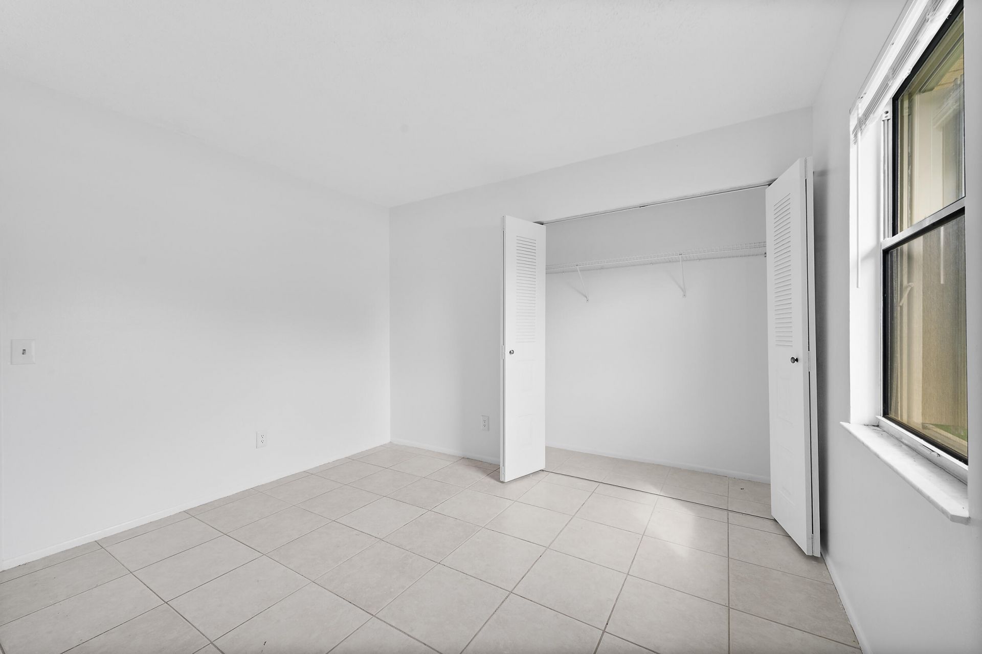 1642 SW Import Drive, Port Saint Lucie, FL 34953 Photo