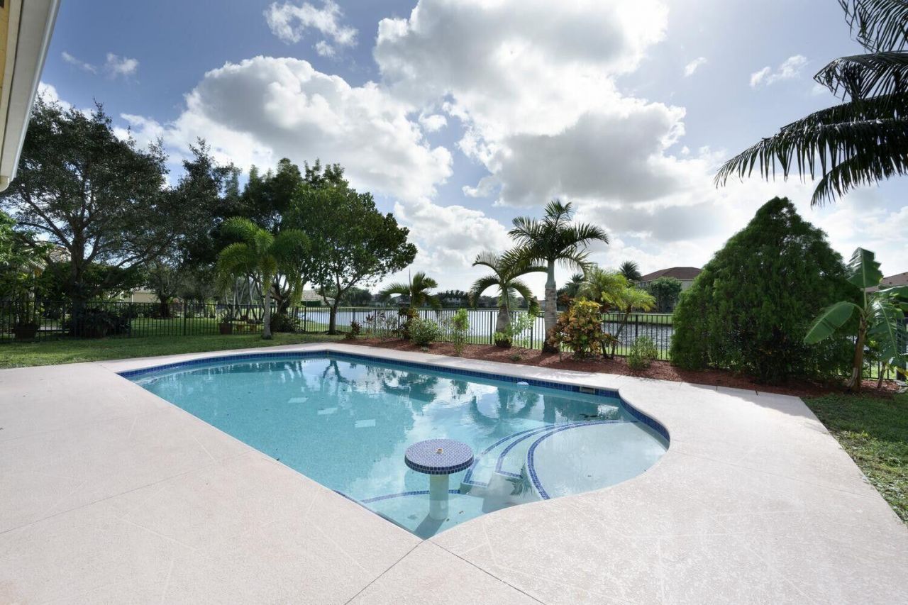 2392 Bellarosa Circle, Royal Palm Beach, FL 33411 Photo