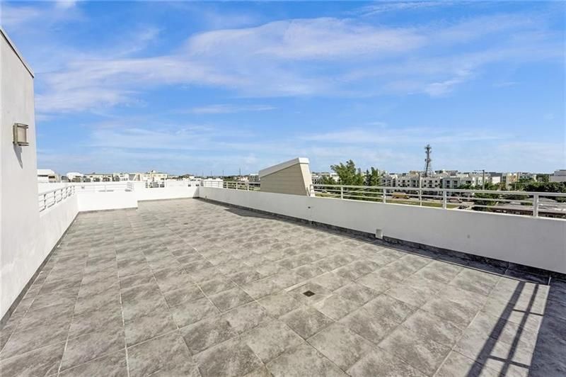 110 SE 2nd Street, Unit 402, Delray Beach, FL 33444 Photo