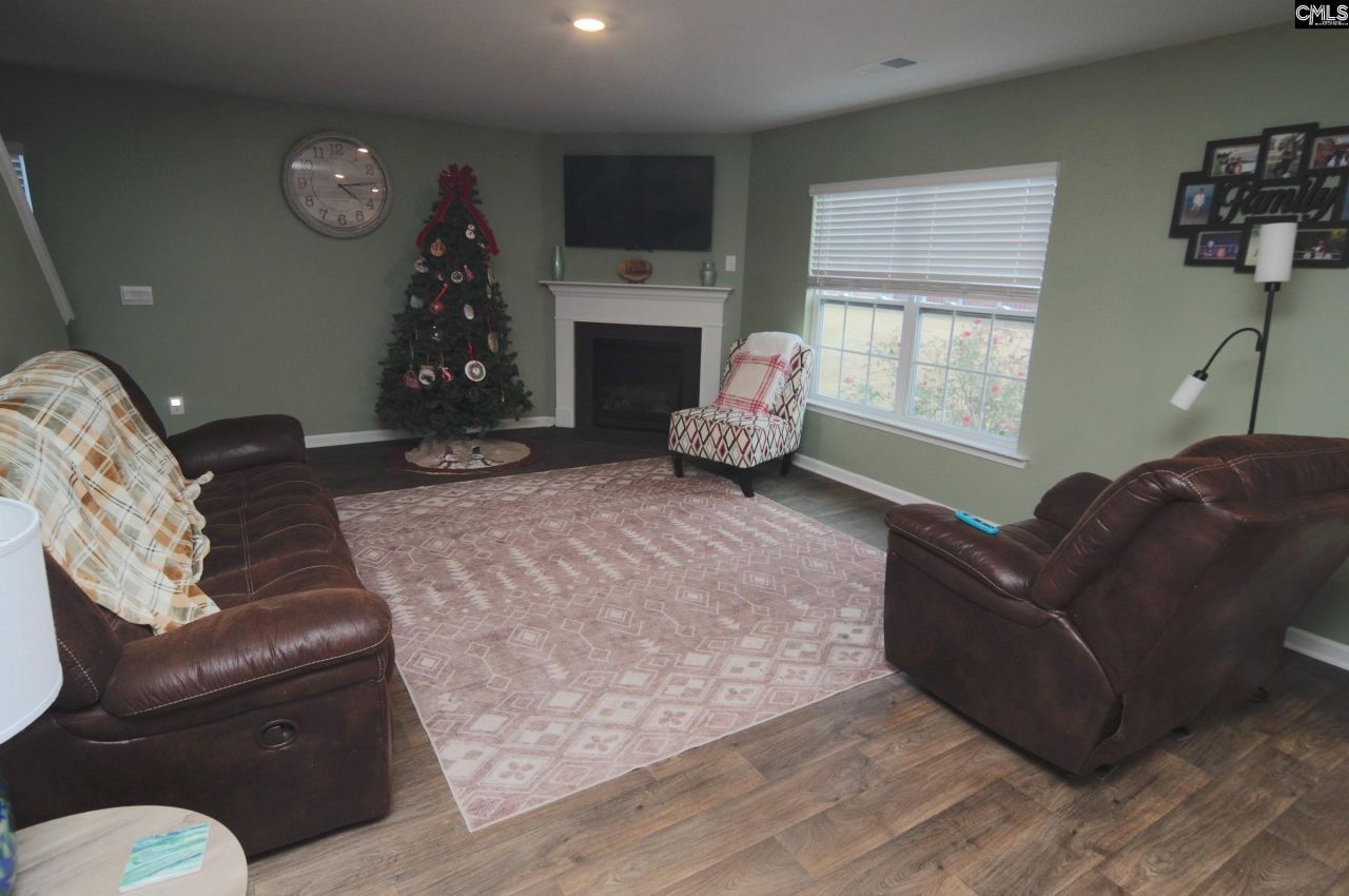 2106 Connor Way Photo 12