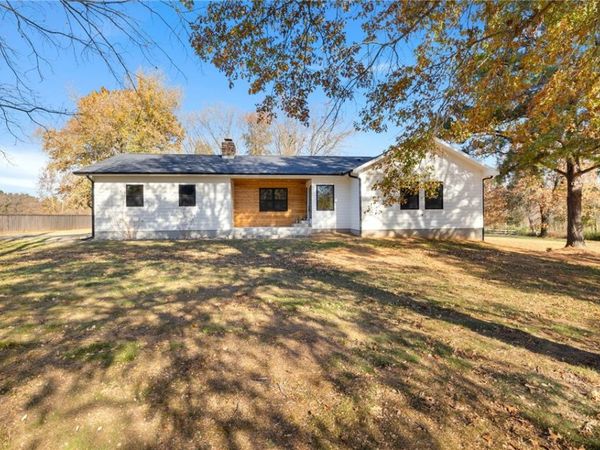 4480 Trough Spring Road, Fayetteville, AR 72703