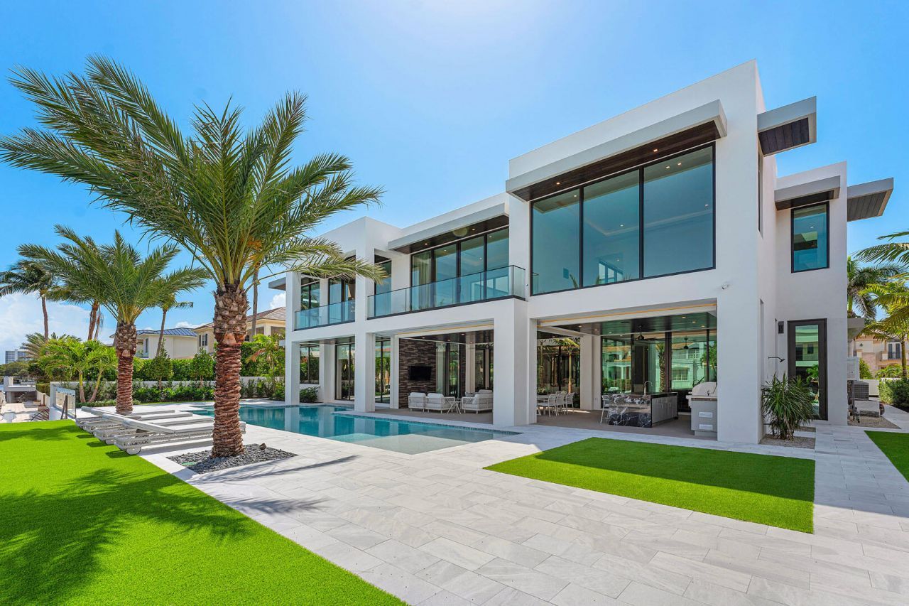 169 W Coconut Palm Road, Boca Raton, FL 33432 Photo