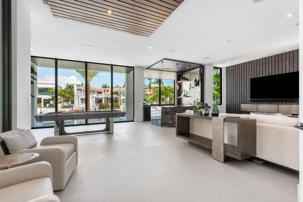 169 W Coconut Palm Road, Boca Raton, FL 33432 Photo