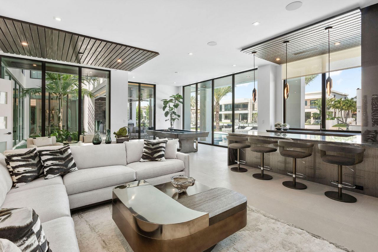 169 W Coconut Palm Road, Boca Raton, FL 33432 Photo