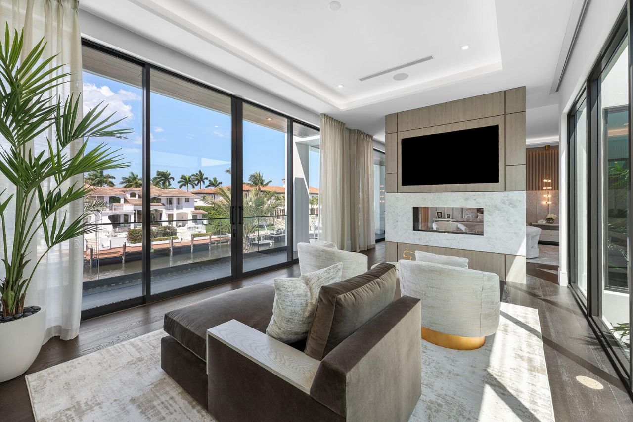 169 W Coconut Palm Road, Boca Raton, FL 33432 Photo