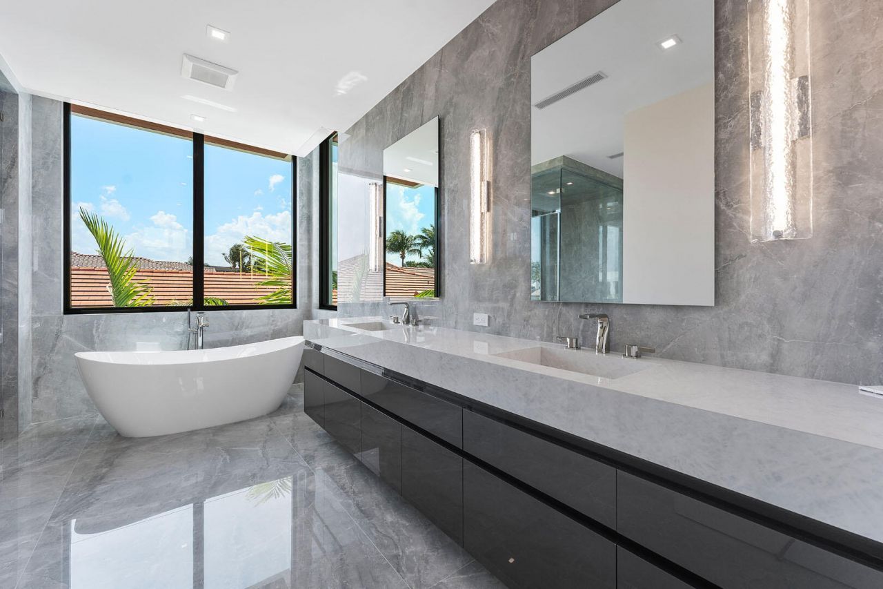 169 W Coconut Palm Road, Boca Raton, FL 33432 Photo