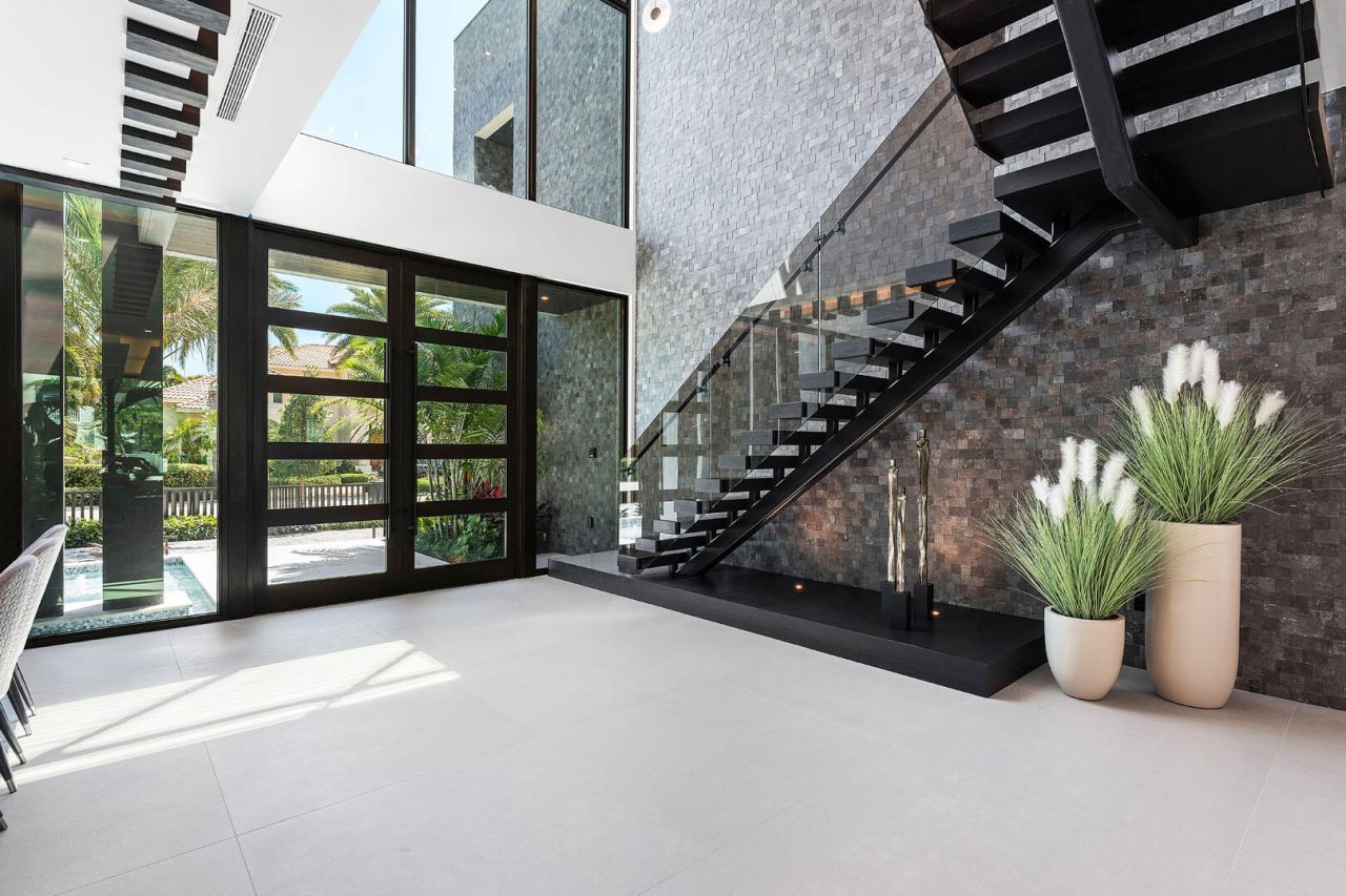 169 W Coconut Palm Road, Boca Raton, FL 33432 Photo