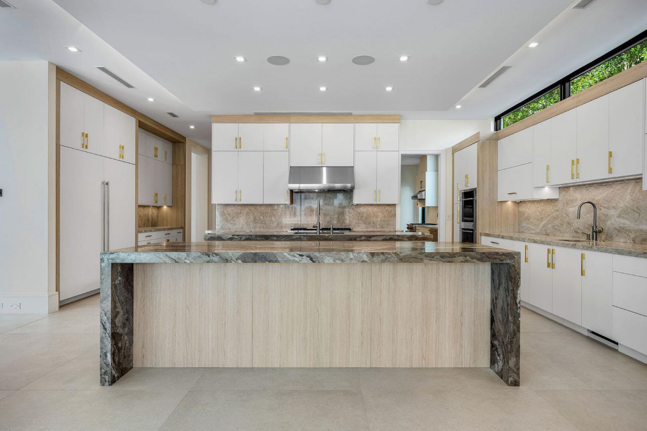 191 W Coconut Palm Road, Boca Raton, FL 33432 Photo