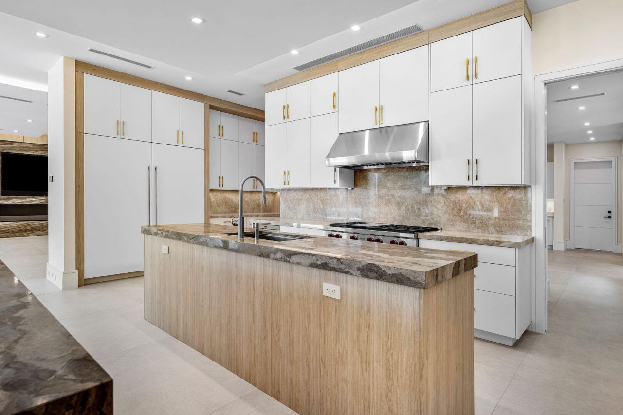 191 W Coconut Palm Road, Boca Raton, FL 33432 Photo