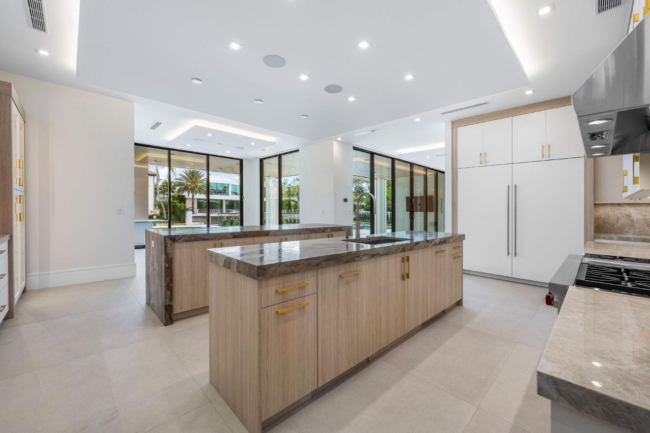 191 W Coconut Palm Road, Boca Raton, FL 33432 Photo