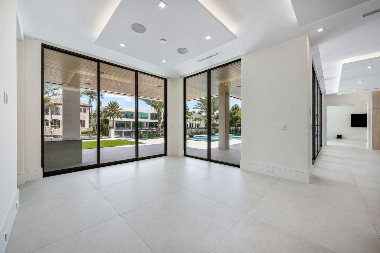 191 W Coconut Palm Road, Boca Raton, FL 33432 Photo