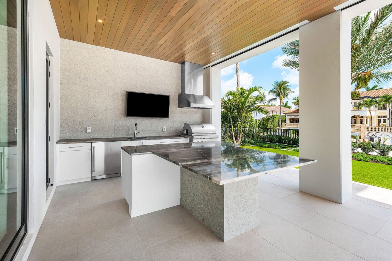 191 W Coconut Palm Road, Boca Raton, FL 33432 Photo