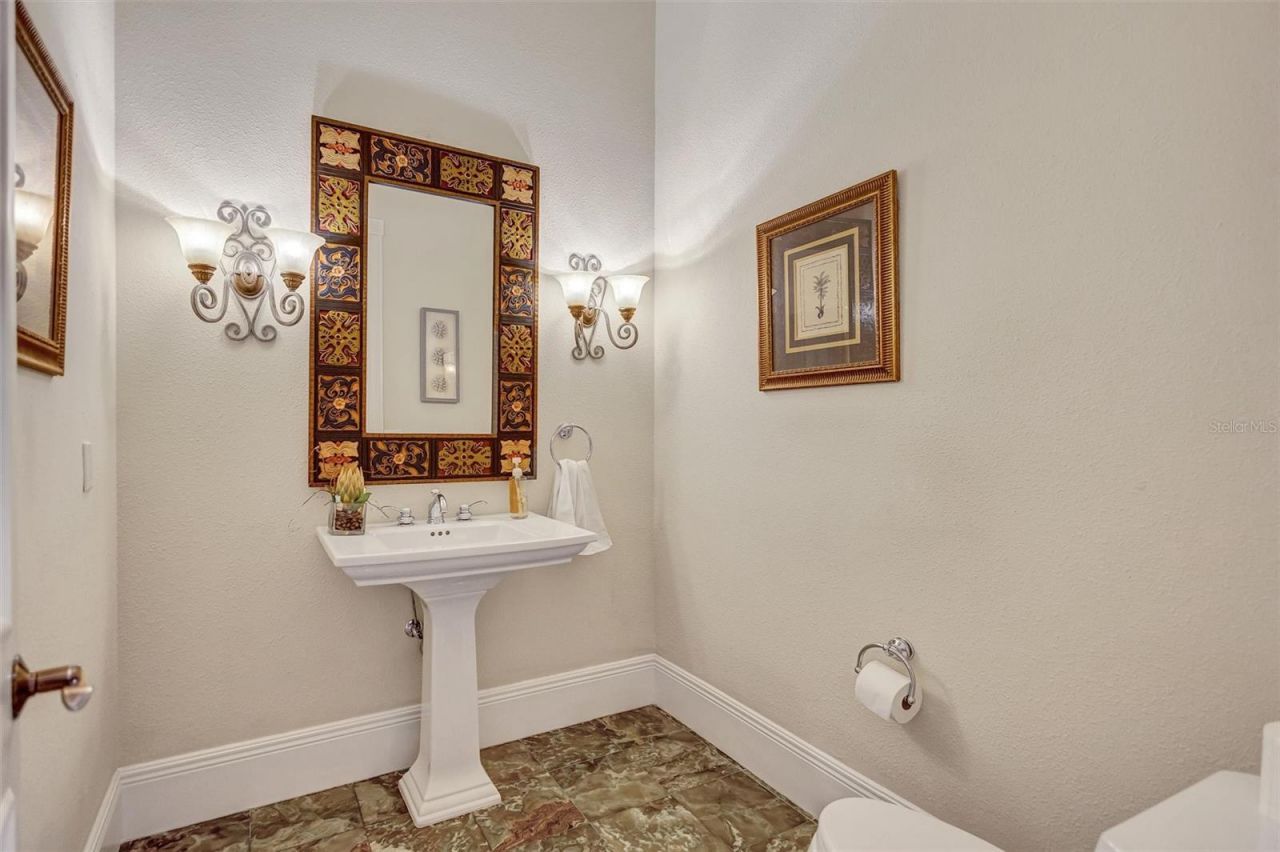 3171 Founders Club Drive, Sarasota, FL 34240 Photo