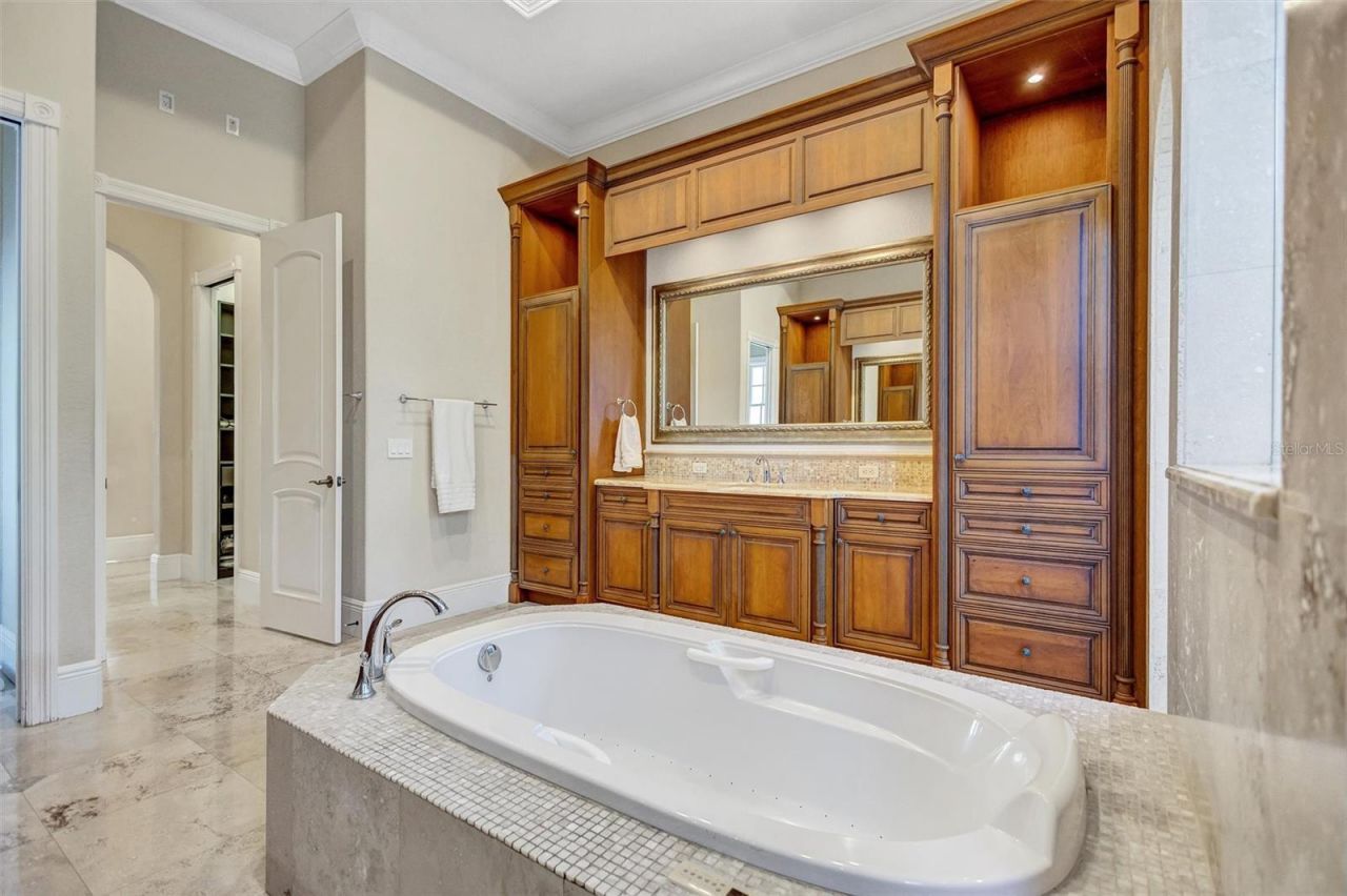 3171 Founders Club Drive, Sarasota, FL 34240 Photo