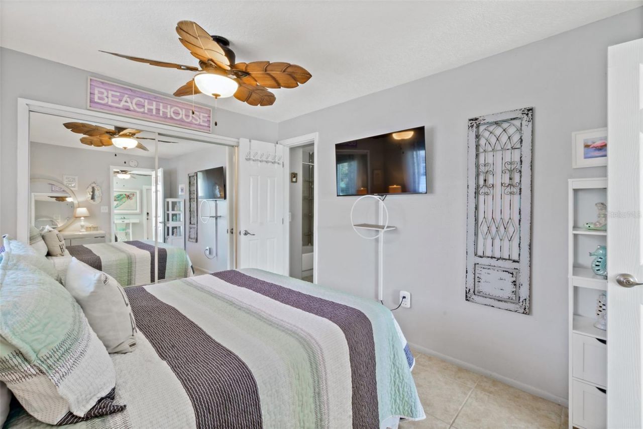 425 Harrison Avenue, Unit 6-2, Cape Canaveral, FL 32920 Photo