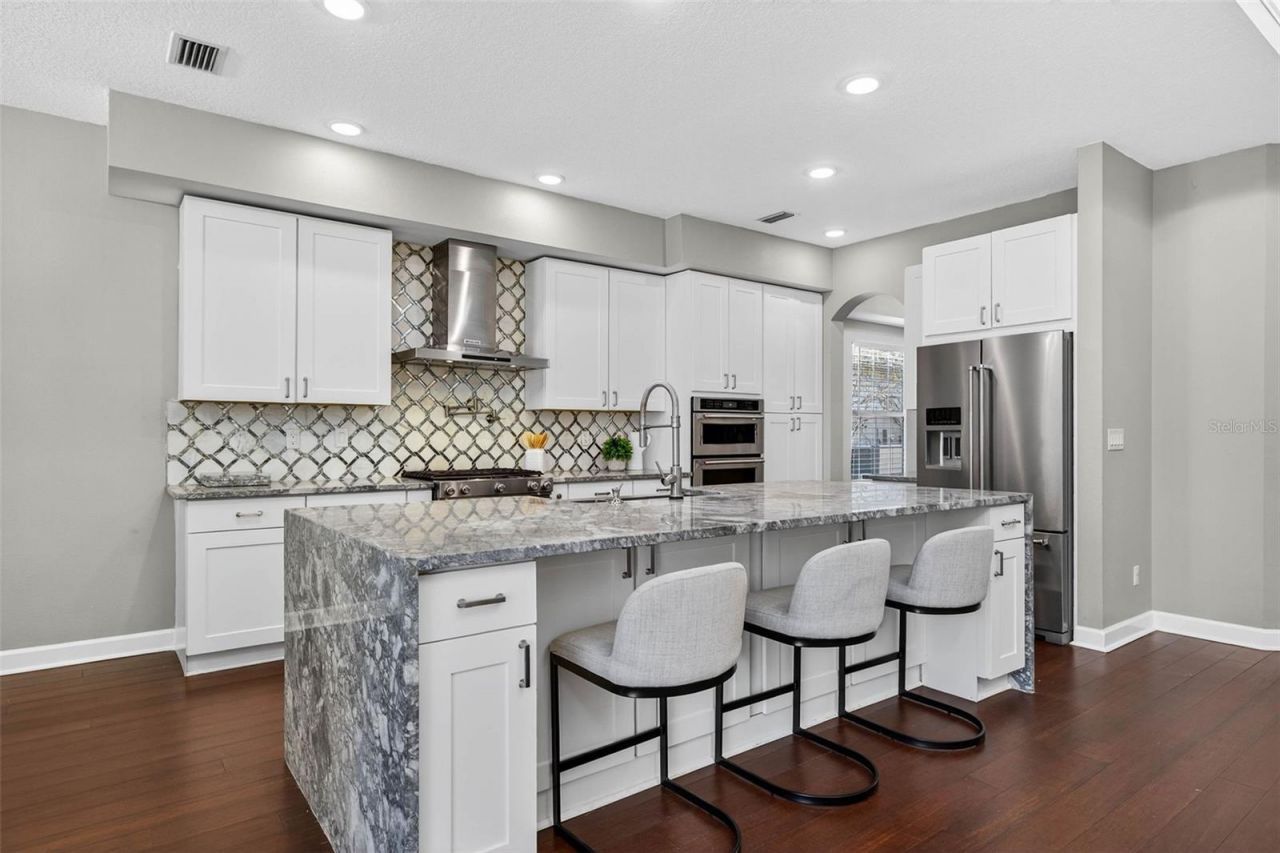 9997 Sago Point Drive, Seminole, FL 33777 Photo