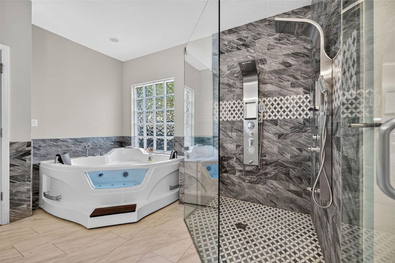 9997 Sago Point Drive, Seminole, FL 33777 Photo