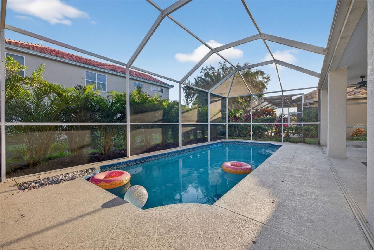 9997 Sago Point Drive, Seminole, FL 33777 Photo