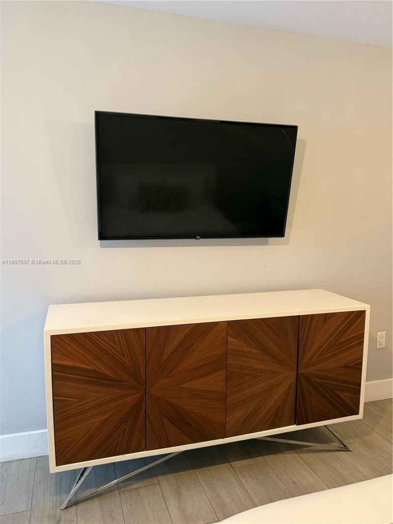 6755 Harding Ave, Unit 2, Miami Beach, FL 33141 Photo