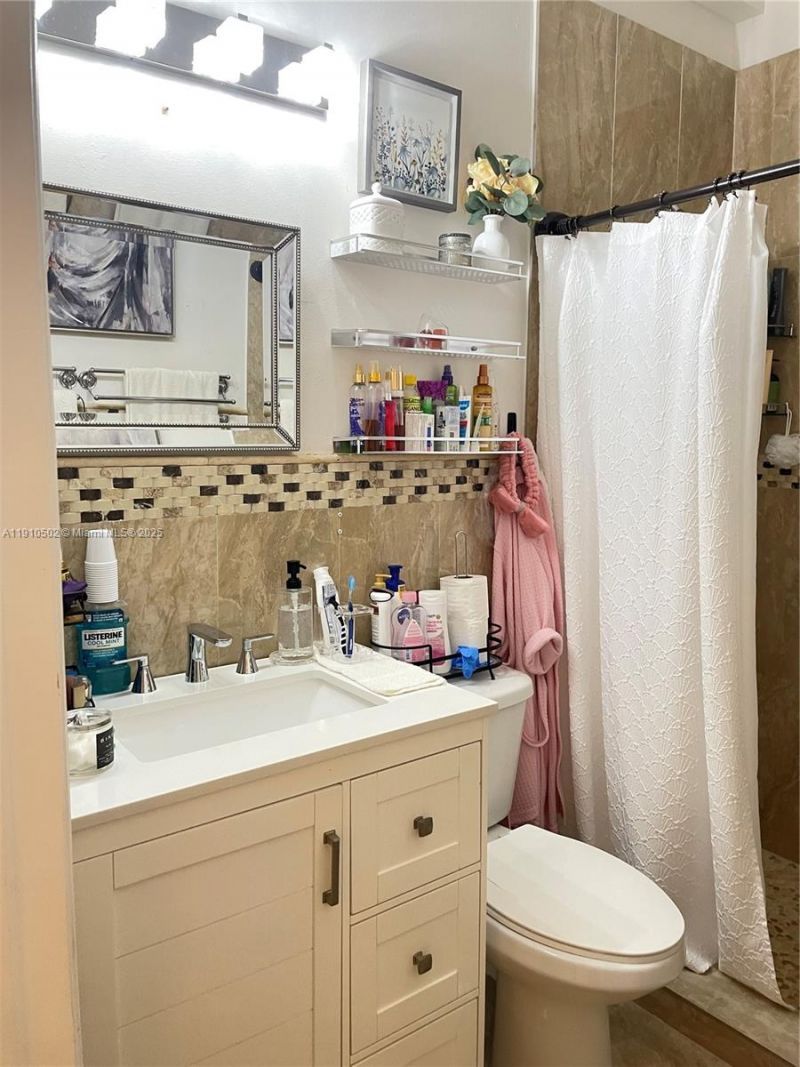 27563 SW 139th Psge, Unit #B, Homestead, FL 33032 Photo