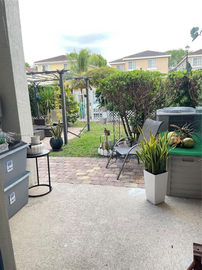 27563 SW 139th Psge, Unit #B, Homestead, FL 33032 Photo
