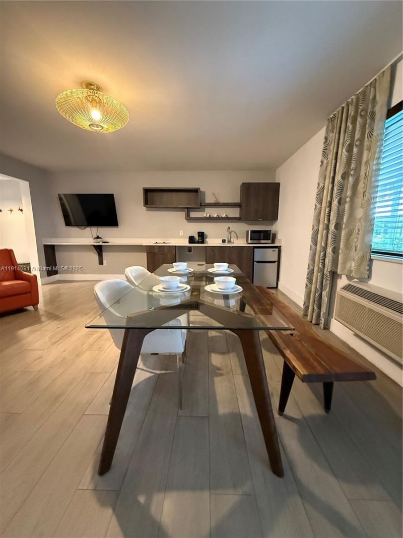 6755 Harding Ave, Unit 3, Miami Beach, FL 33141 Photo