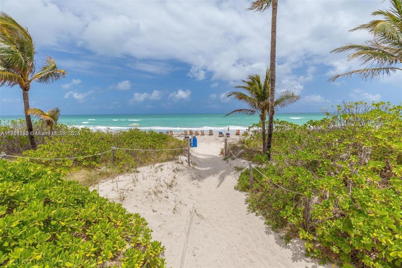 1965 S Ocean Dr, Unit 10 M, Hallandale Beach, FL 33009 Photo