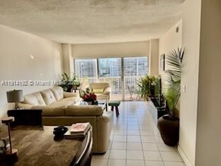 1965 S Ocean Dr, Unit 10 M, Hallandale Beach, FL 33009 Photo