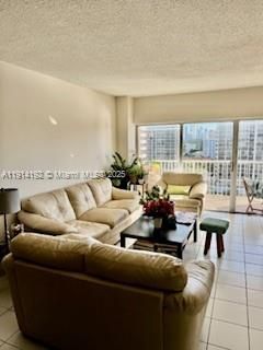 1965 S Ocean Dr, Unit 10 M, Hallandale Beach, FL 33009 Photo