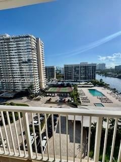 1965 S Ocean Dr, Unit 10 M, Hallandale Beach, FL 33009 Photo
