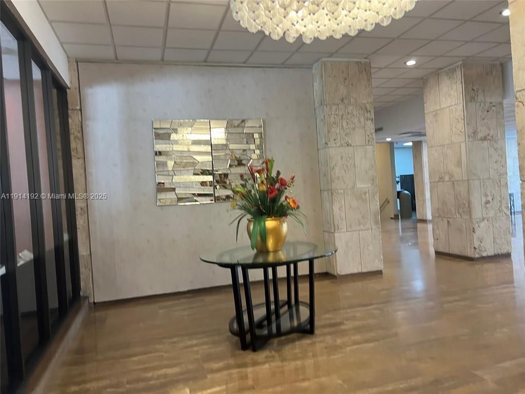 1965 S Ocean Dr, Unit 10 M, Hallandale Beach, FL 33009 Photo