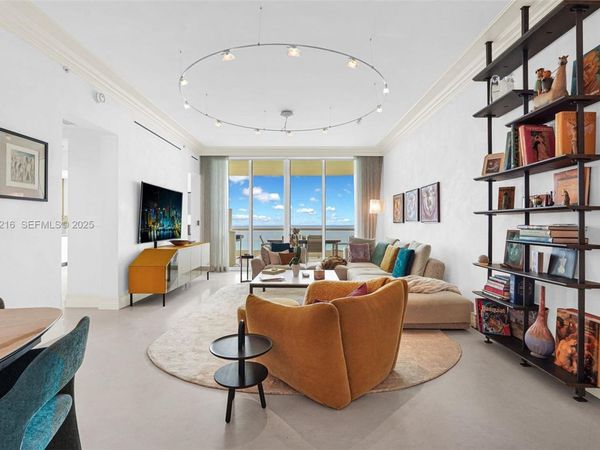 16047 Collins Ave, Unit 2102, Sunny Isles Beach, FL 33160