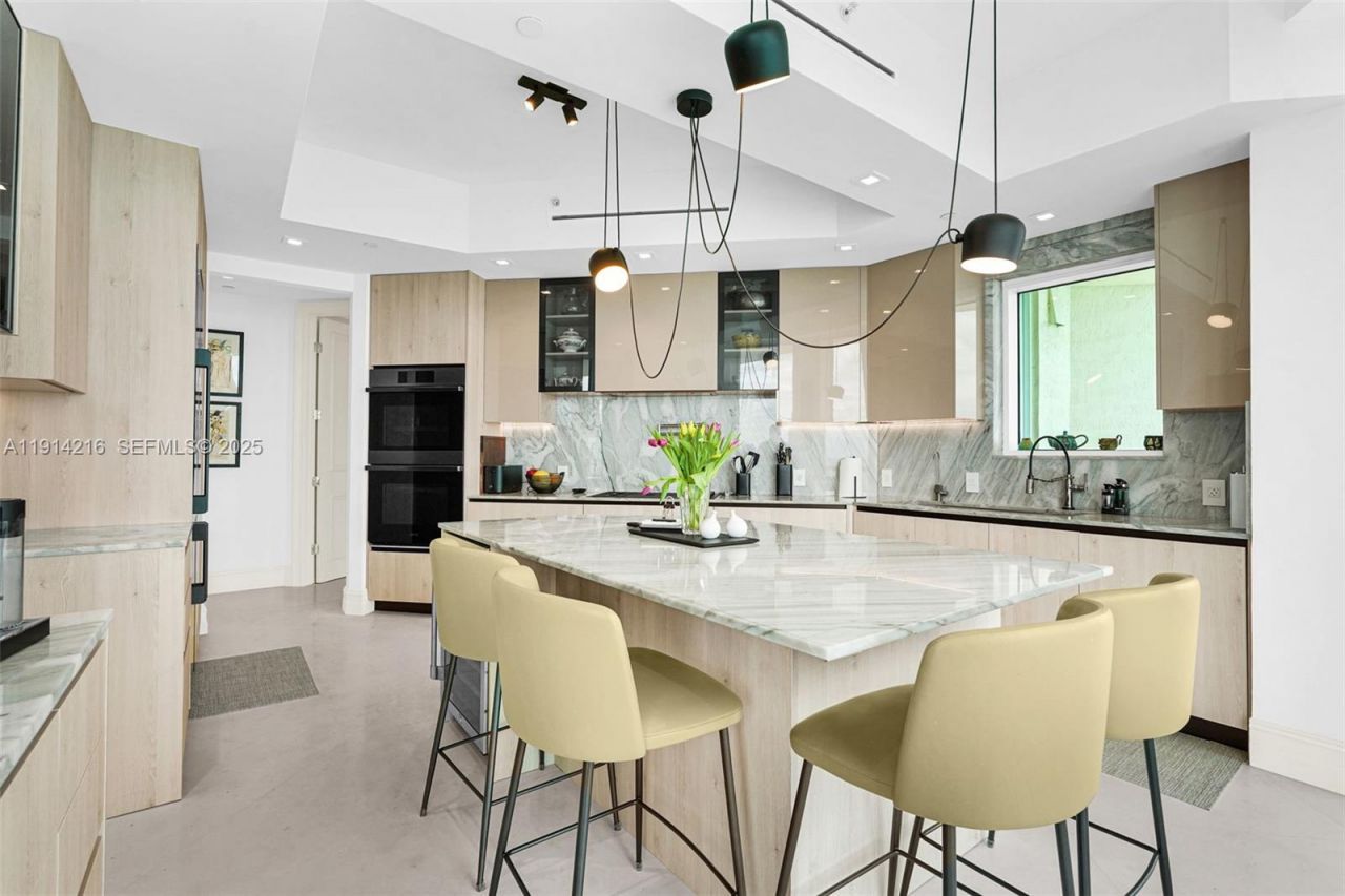 16047 Collins Ave, Unit 2102, Sunny Isles Beach, FL 33160 Photo