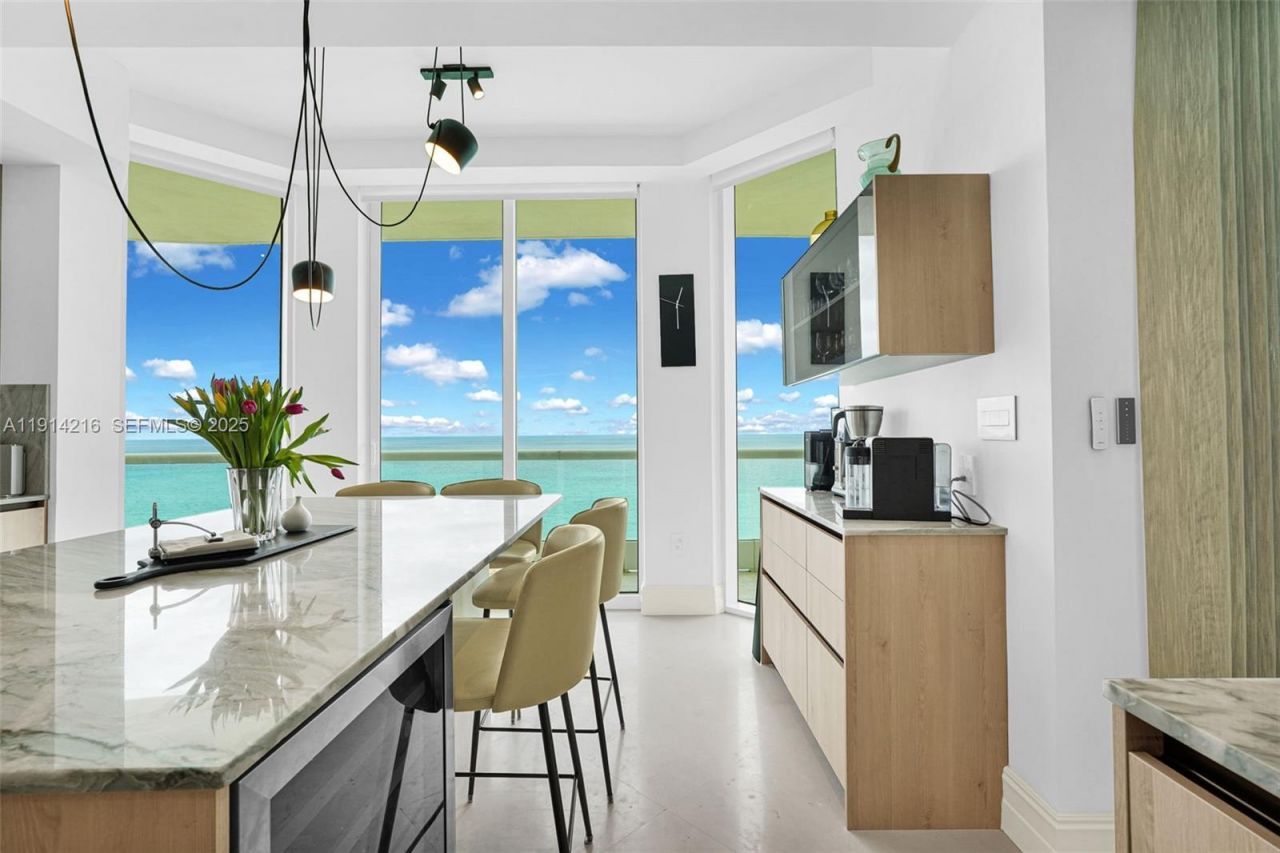 16047 Collins Ave, Unit 2102, Sunny Isles Beach, FL 33160 Photo
