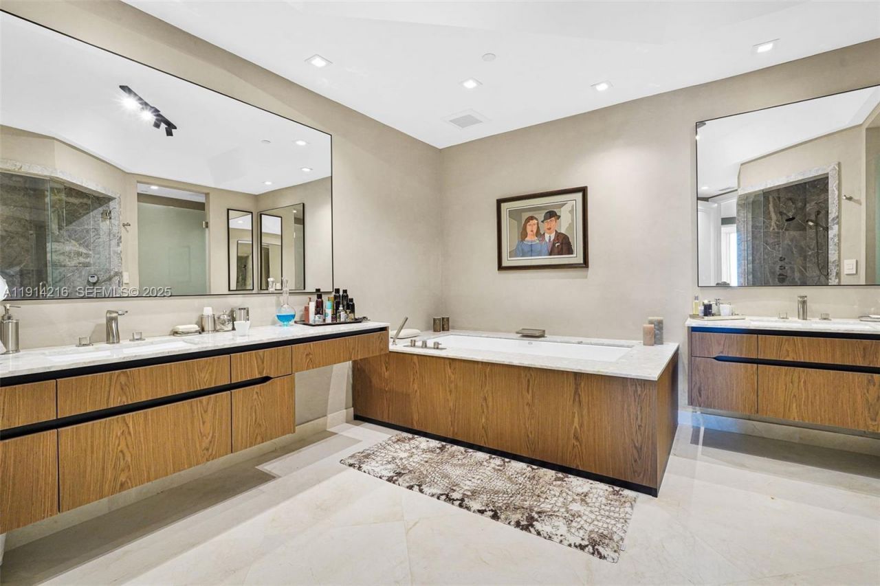 16047 Collins Ave, Unit 2102, Sunny Isles Beach, FL 33160 Photo