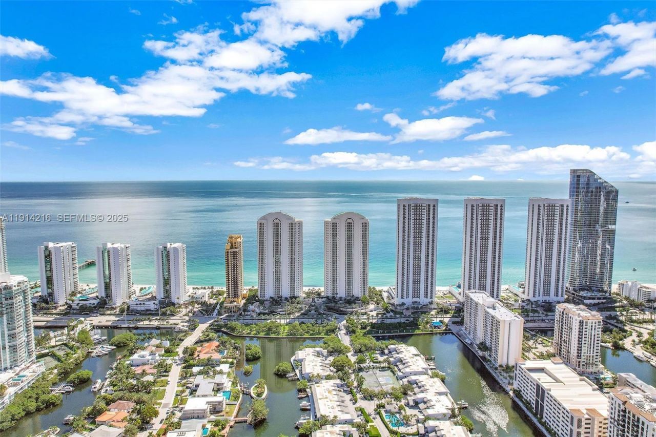 16047 Collins Ave, Unit 2102, Sunny Isles Beach, FL 33160 Photo